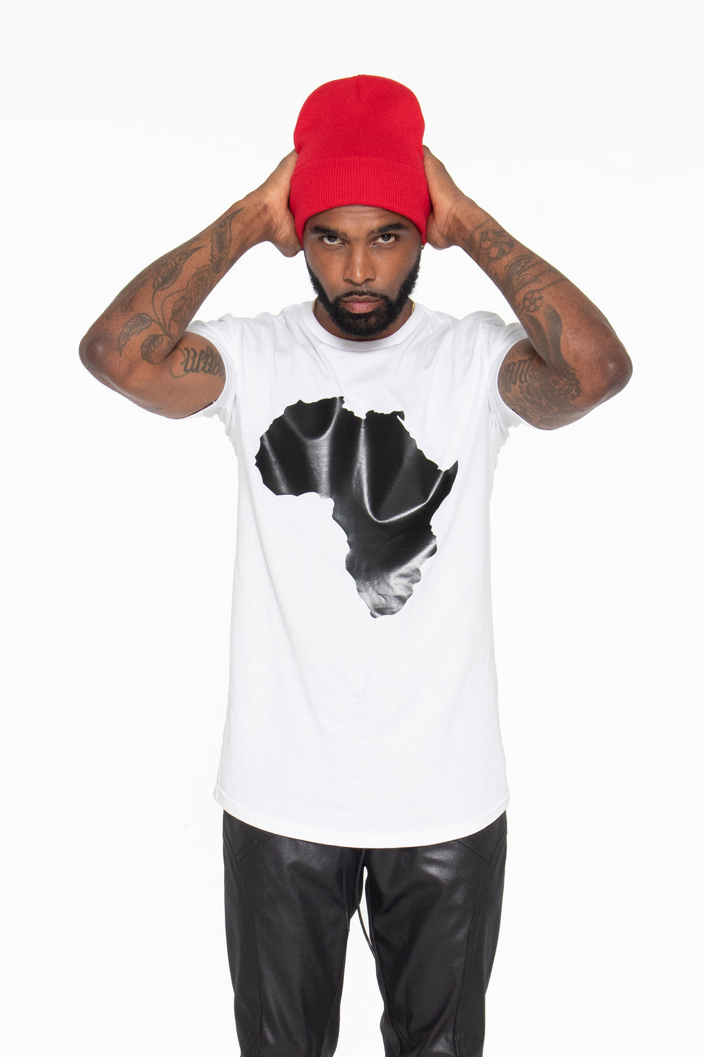 Africa Curved Hem Graphic T-Shirt (Black) - pacorogiene